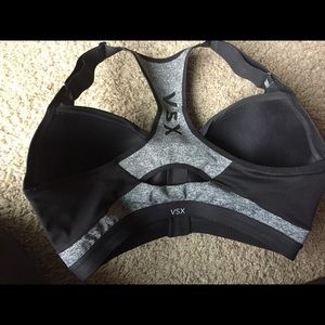 VS sports bra